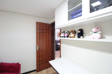 Casa à venda com 360m², 2 quartos e 6 vagasQuarto