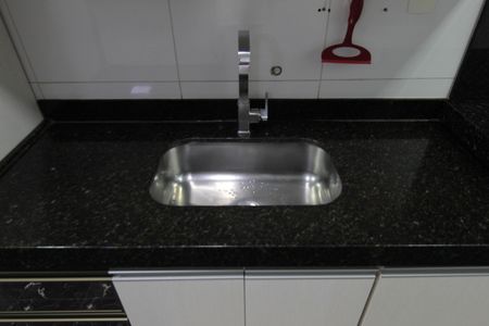 Casa à venda com 360m², 2 quartos e 6 vagasCozinha e Copa