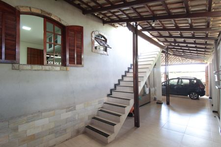 Casa à venda com 360m², 2 quartos e 6 vagasÁrea de Serviço