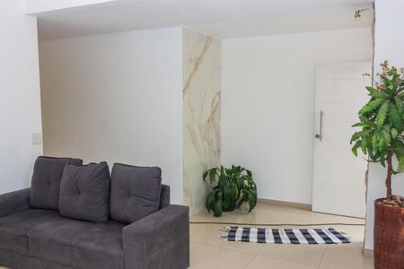 Casa à venda com 560m², 6 quartos e 2 vagas Casa à venda com 560m², 6 quartos e 2 vagasSala