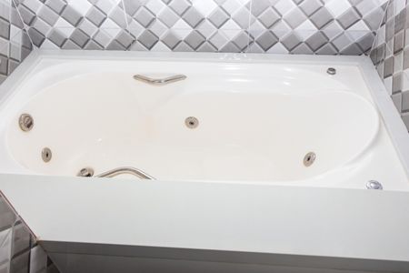 Casa à venda com 560m², 6 quartos e 2 vagas Casa à venda com 560m², 6 quartos e 2 vagasBanheiro da Suíte master