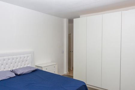 Casa à venda com 560m², 6 quartos e 2 vagas Casa à venda com 560m², 6 quartos e 2 vagasSuíte