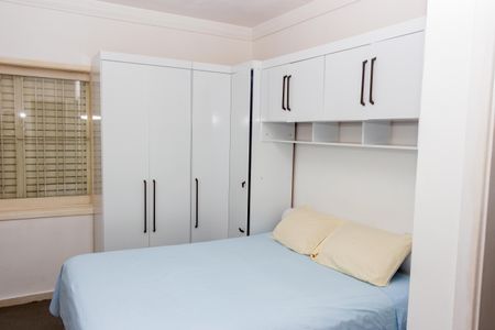 Casa à venda com 560m², 6 quartos e 2 vagas Casa à venda com 560m², 6 quartos e 2 vagasSuíte master