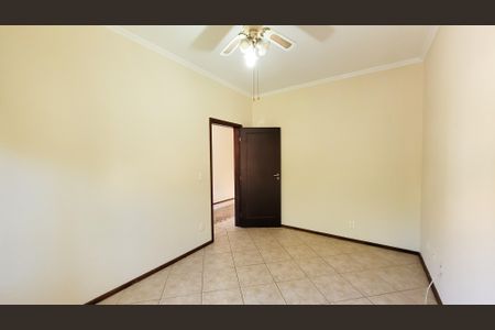 Casa de condomínio para alugar com 350m², 7 quartos e 4 vagas Casa de condomínio para alugar com 350m², 7 quartos e 4 vagasEscritório/Quarto