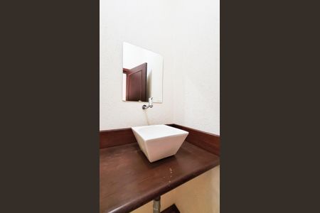 Casa de condomínio para alugar com 350m², 7 quartos e 4 vagas Casa de condomínio para alugar com 350m², 7 quartos e 4 vagasLavabo