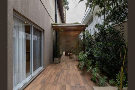 Casa à venda com 400m², 4 quartos e 4 vagas