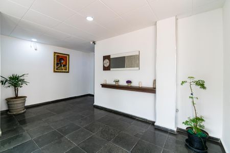Apartamento à venda com 69m², 2 quartos e 1 vaga Apartamento à venda com 69m², 2 quartos e 1 vagaHall de entrada