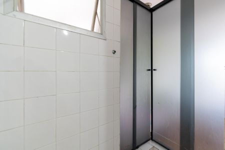 Apartamento à venda com 69m², 2 quartos e 1 vaga Apartamento à venda com 69m², 2 quartos e 1 vagaBanheiro