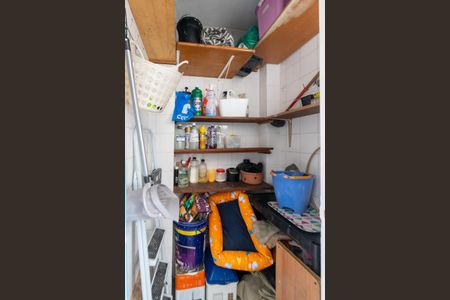 Apartamento à venda com 69m², 2 quartos e 1 vaga Apartamento à venda com 69m², 2 quartos e 1 vagaDespensa