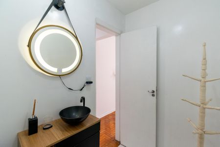 Apartamento à venda com 69m², 2 quartos e 1 vaga Apartamento à venda com 69m², 2 quartos e 1 vagaBanheiro