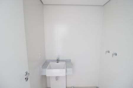 Apartamento à venda com 106m², 2 quartos e 1 vagaQuarto 2 - Banheiro