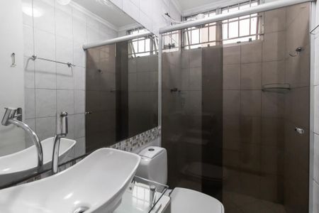 Apartamento para alugar com 55m², 2 quartos e 1 vaga Apartamento para alugar com 55m², 2 quartos e 1 vagaBanheiro