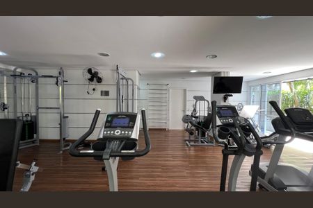 Apartamento à venda com 174m², 3 quartos e 3 vagas Apartamento à venda com 174m², 3 quartos e 3 vagasAcademia