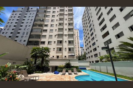Apartamento à venda com 174m², 3 quartos e 3 vagas Apartamento à venda com 174m², 3 quartos e 3 vagasPiscina