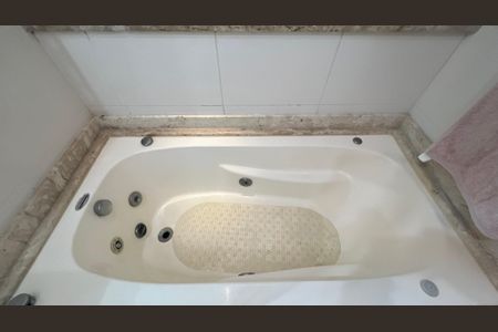 Apartamento à venda com 174m², 3 quartos e 3 vagas Apartamento à venda com 174m², 3 quartos e 3 vagasBanheiro da Suíte 3