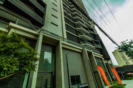 Apartamento à venda com 35m², 1 quarto e sem vaga Apartamento à venda com 35m², 1 quarto e sem vagaFachada