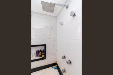 Casa à venda com 391m², 3 quartos e 5 vagas Casa à venda com 391m², 3 quartos e 5 vagasBanheiro da Suíte 1