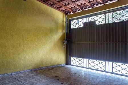 Casa à venda com 208m², 4 quartos e 3 vagas Casa à venda com 208m², 4 quartos e 3 vagasGaragem