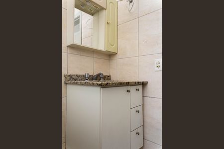 Casa à venda com 208m², 4 quartos e 3 vagas Casa à venda com 208m², 4 quartos e 3 vagasBanheiro