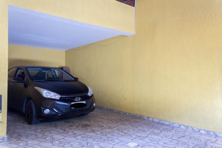 Casa à venda com 208m², 4 quartos e 3 vagas Casa à venda com 208m², 4 quartos e 3 vagasGaragem