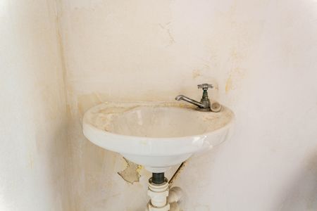 Casa à venda com 208m², 4 quartos e 3 vagas Casa à venda com 208m², 4 quartos e 3 vagasBanheiro de serviço