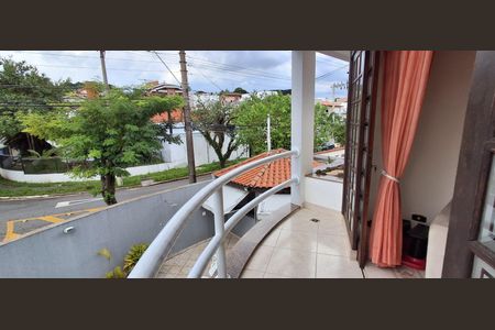 Casa à venda com 350m², 4 quartos e 4 vagasSacada suíte Master