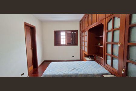 Casa à venda com 350m², 4 quartos e 4 vagasSuíte 1