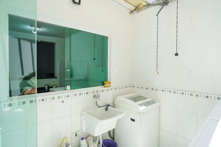 Casa à venda com 350m², 3 quartos e 2 vagasÁrea de serviço