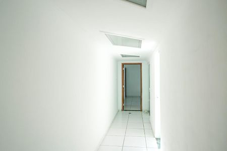 Casa à venda com 350m², 3 quartos e 2 vagasCorredor