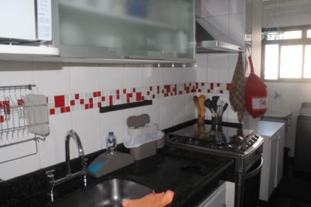 Apartamento à venda com 76m², 2 quartos e 2 vagasCozinha