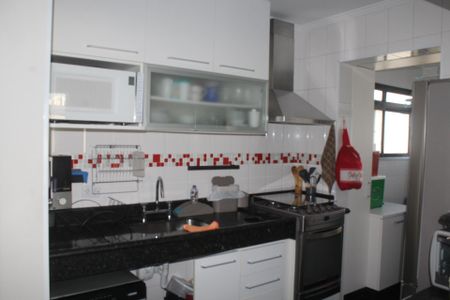 Apartamento à venda com 76m², 2 quartos e 2 vagasCozinha