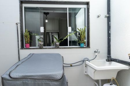 Casa à venda com 120m², 3 quartos e 2 vagasÁrea de Serviço