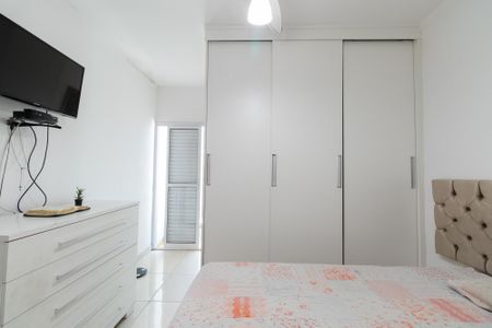 Casa à venda com 120m², 3 quartos e 2 vagasSuíte