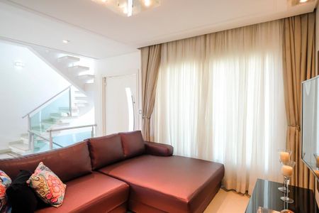 Casa à venda com 465m², 3 quartos e 7 vagasSala