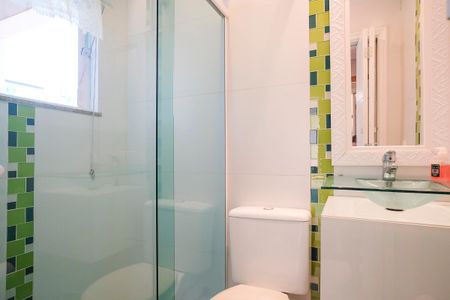 Casa à venda com 465m², 3 quartos e 7 vagasBanheiro da suíte 2