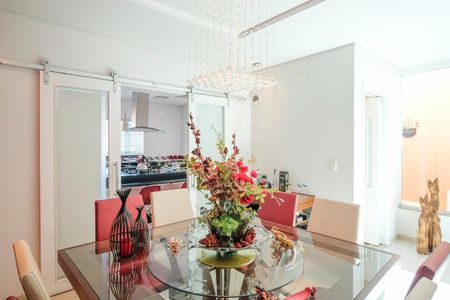 Casa à venda com 465m², 3 quartos e 7 vagasCopa