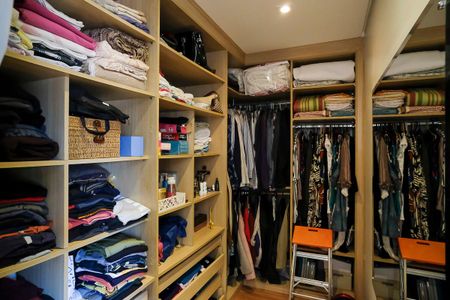 Casa à venda com 465m², 3 quartos e 7 vagasCloset da suíte 1