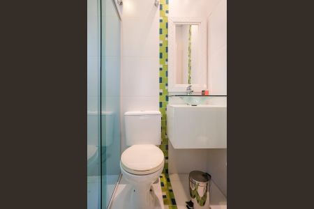 Casa à venda com 465m², 3 quartos e 7 vagasBanheiro da suíte 2