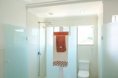 Casa à venda com 465m², 3 quartos e 7 vagasBanheiro da suíte 1