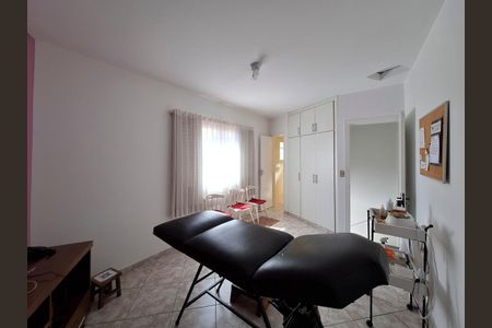 Casa à venda com 167m², 3 quartos e 1 vaga Casa à venda com 167m², 3 quartos e 1 vagaEdícula