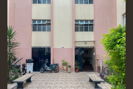 Apartamento à venda com 45m², 2 quartos e sem vaga Apartamento à venda com 45m², 2 quartos e sem vagaEntrada