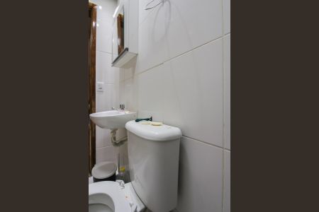 Apartamento à venda com 45m², 2 quartos e sem vaga Apartamento à venda com 45m², 2 quartos e sem vagaBanheiro Social