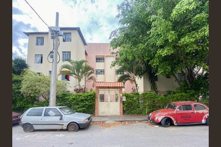Apartamento à venda com 45m², 2 quartos e sem vaga Apartamento à venda com 45m², 2 quartos e sem vagaFachada