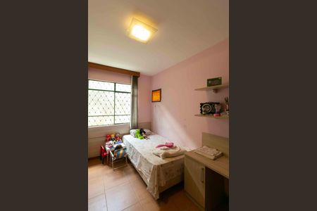 Casa à venda com 360m², 3 quartos e 2 vagas Casa à venda com 360m², 3 quartos e 2 vagasQuarto 2