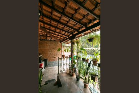 Casa à venda com 360m², 3 quartos e 2 vagas Casa à venda com 360m², 3 quartos e 2 vagasVaranada