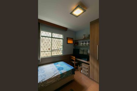 Casa à venda com 360m², 3 quartos e 2 vagas Casa à venda com 360m², 3 quartos e 2 vagasQuarto 1