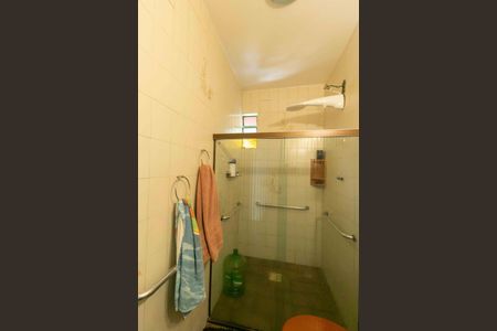 Casa à venda com 360m², 3 quartos e 2 vagas Casa à venda com 360m², 3 quartos e 2 vagasBanheiro Social