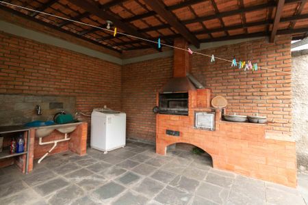 Casa à venda com 360m², 3 quartos e 2 vagas Casa à venda com 360m², 3 quartos e 2 vagasVaranda gourmet