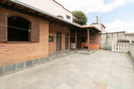 Casa à venda com 360m², 3 quartos e 2 vagas Casa à venda com 360m², 3 quartos e 2 vagasVaranda gourmet
