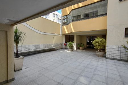 Apartamento à venda com 215m², 4 quartos e 2 vagas Apartamento à venda com 215m², 4 quartos e 2 vagasÁrea comum